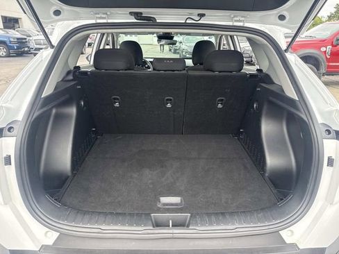 Used 2025 Hyundai Kona SEL image 15