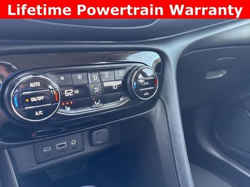 Used 2023 Buick Encore GX Select image 5