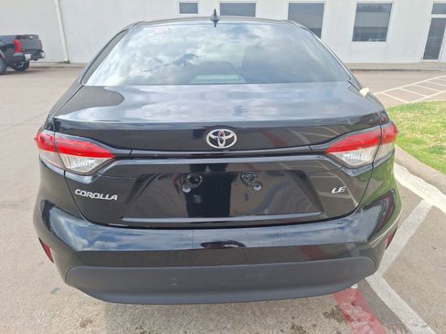 Used 2024 Toyota Corolla LE image 5