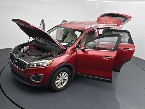 Used 2017 Kia Sorento AWD w/ LX Convenience Package image 26