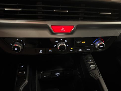 Used 2021 Kia Telluride S AWD/4WD image 23