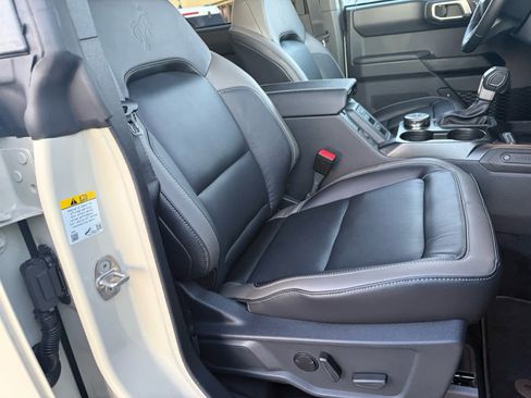 New 2025 Ford Bronco Outer Banks image 8