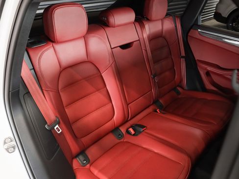 New 2026 Porsche Macan GTS AWD/4WD image 6