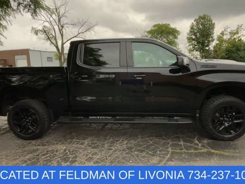 Used 2022 Chevrolet Silverado 1500 LT Trail Boss w/ LT Trail Boss Premium Package AWD/4WD image 9