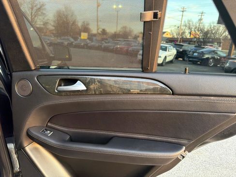 Used 2017 Mercedes-Benz GLE 43 AMG AMG GLE 43 4MATIC SUV image 31