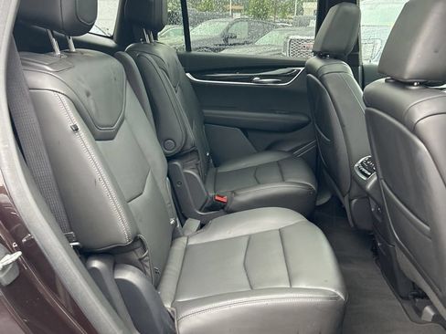 Used 2020 Cadillac XT6 Premium Luxury AWD/4WD image 15