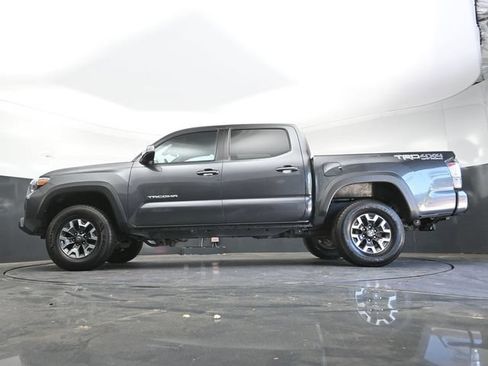 Used 2023 Toyota Tacoma TRD Off-Road w/ Technology Package AWD/4WD image 35