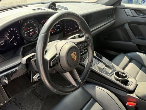 Certified 2024 Porsche 911 Carrera GTS RWD image 4