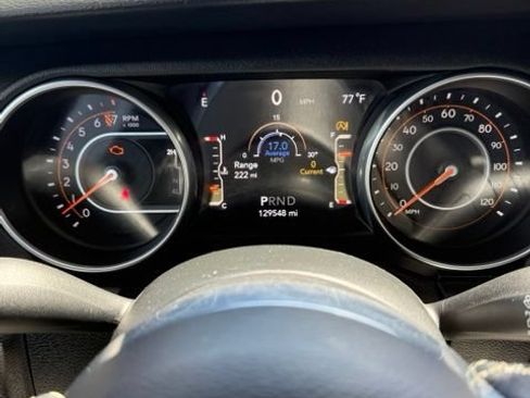 Used 2018 Jeep Wrangler Unlimited Sahara AWD/4WD image 19