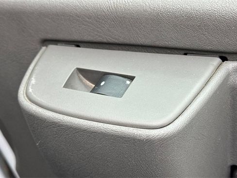 Used 2023 GMC Savana 2500 w/ Driver Convenience Package image 20