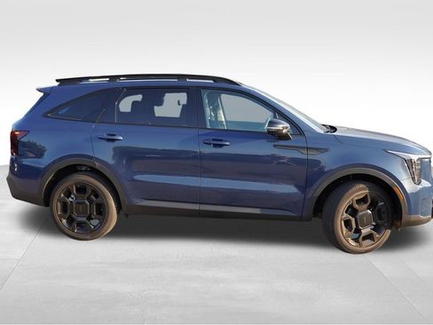 Certified 2026 Kia Sorento SX AWD/4WD image 2