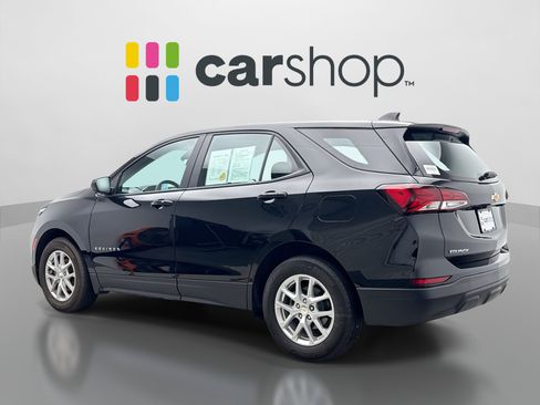 Used 2024 Chevrolet Equinox LS FWD image 3
