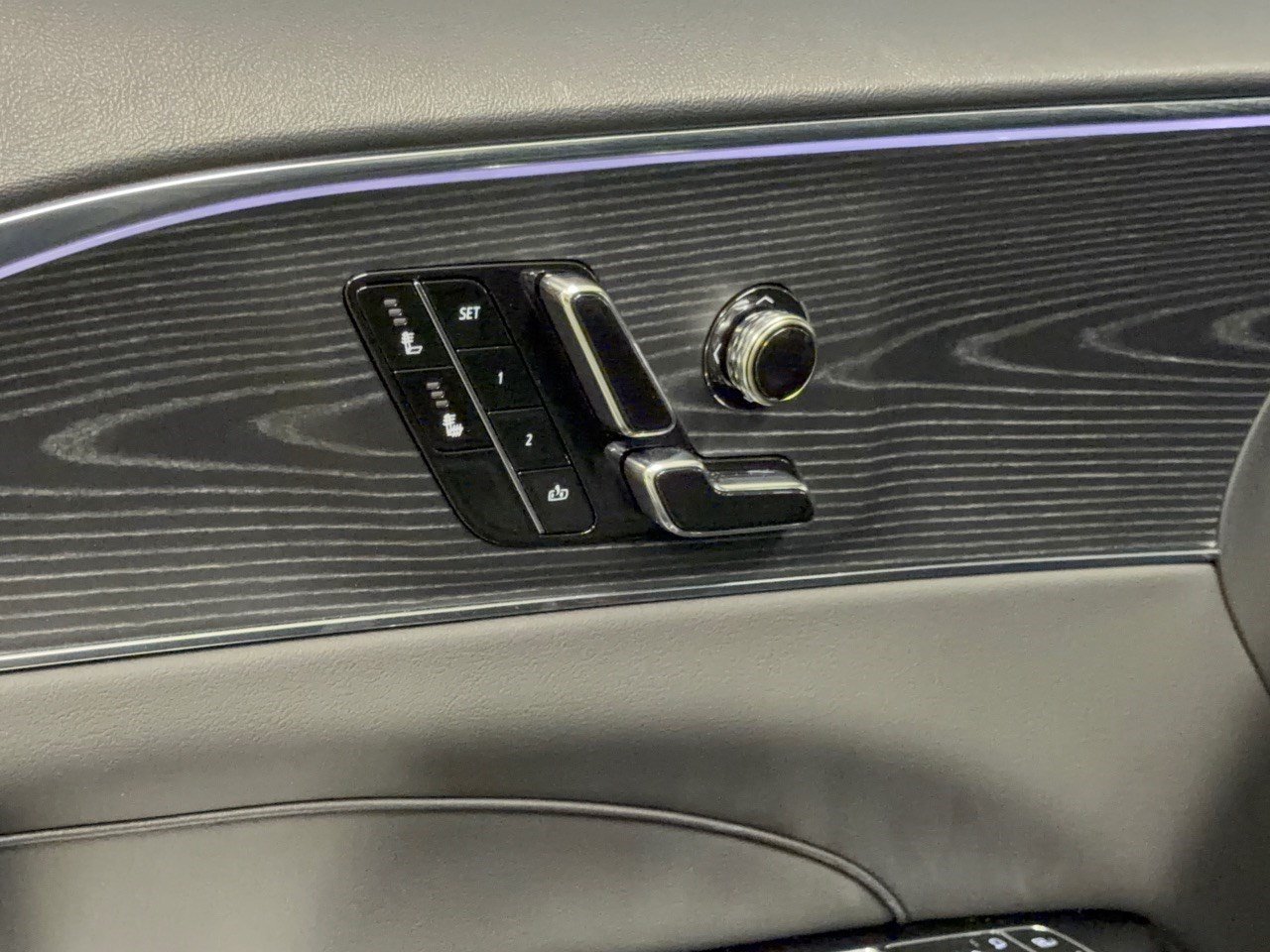 Certified 2024 Cadillac Lyriq Sport AWD/4WD image 16