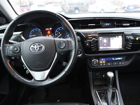 Used 2015 Toyota Corolla S image 11
