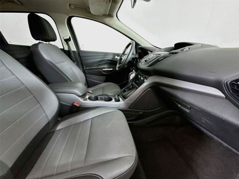 Used 2016 Ford Escape SE FWD image 12