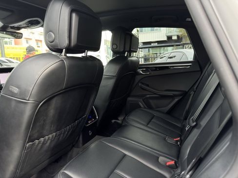 Used 2024 Porsche Macan image 44