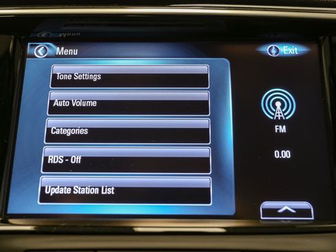 Used 2018 Buick Envision Essence image 26