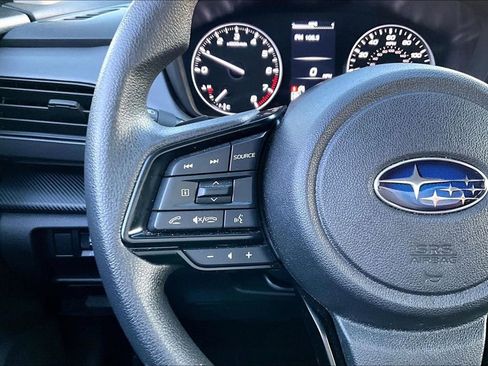Used 2024 Subaru Crosstrek 2.0i Premium image 11