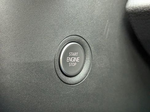 New 2026 Volkswagen ID.4 Pro image 15