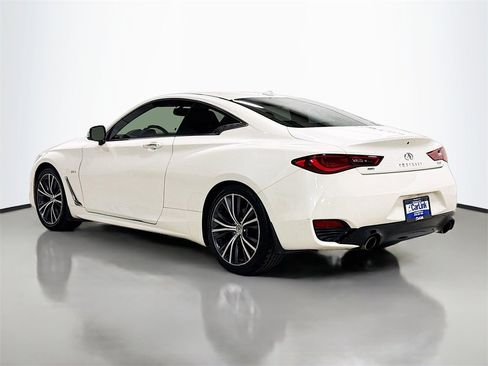 Used 2017 INFINITI Q60 w/ Premium Plus Package 2.0T image 4