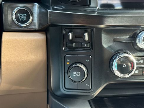 Used 2024 Ford F350 Lariat w/ Lariat Ultimate Package image 28