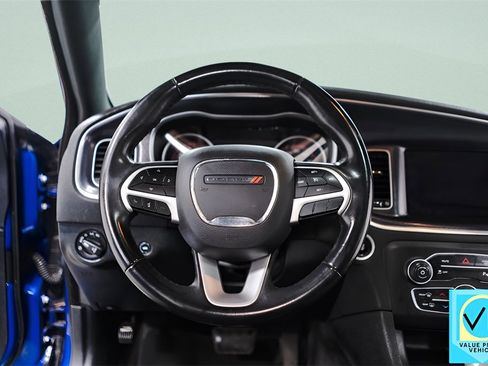 Used 2018 Dodge Charger SXT Plus w/ Driver Convenience Group image 10