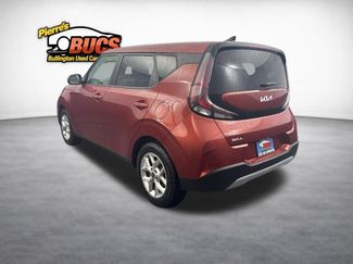 Used 2023 Kia Soul LX w/ LX Technology Package FWD video 3
