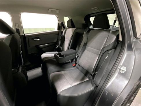 Used 2023 Nissan Rogue SV FWD image 26