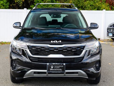 Used 2023 Kia Seltos S image 2