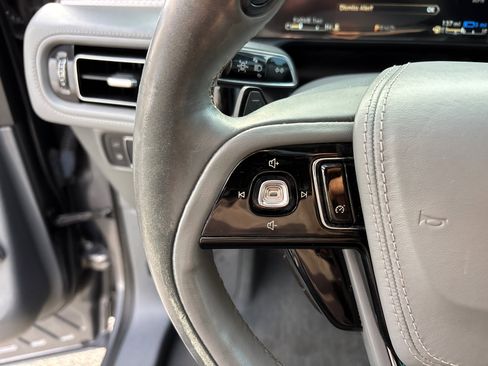 Used 2021 Lincoln Aviator Grand Touring w/ Elements Package Plus image 19