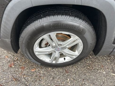 Used 2019 GMC Terrain SLE w/ Driver Convenience Package image 10