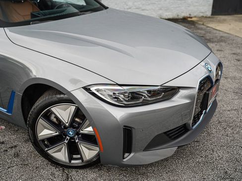 Used 2023 BMW i4 eDrive35 RWD image 7