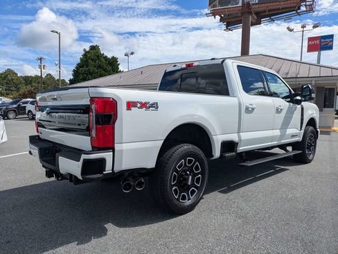 Used 2025 Ford F350 Platinum AWD/4WD image 5
