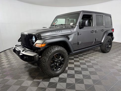 Used 2023 Jeep Wrangler Unlimited Sport AWD/4WD image 3