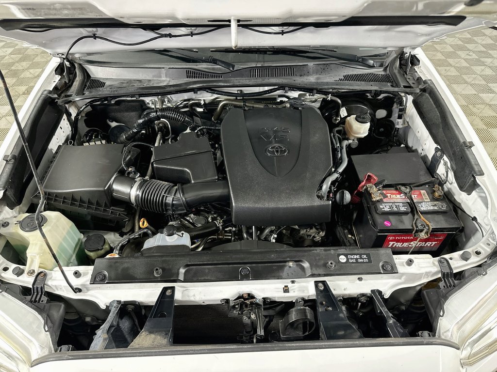 Used 2019 Toyota Tacoma SR5 AWD/4WD image 33