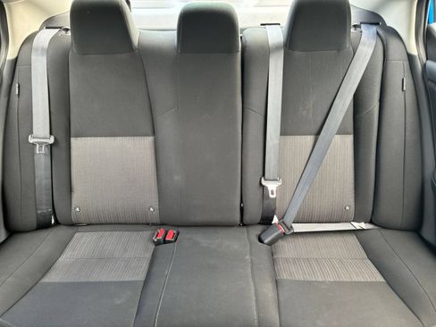 Used 2025 Nissan Sentra SV FWD image 32