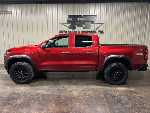 Used 2024 Chevrolet Colorado Trail Boss w/ Advanced Trailering Package image 3