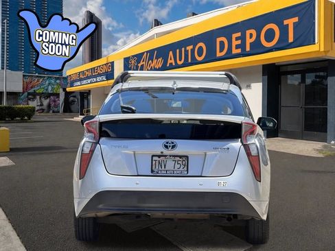 Used 2018 Toyota Prius Four FWD image 4