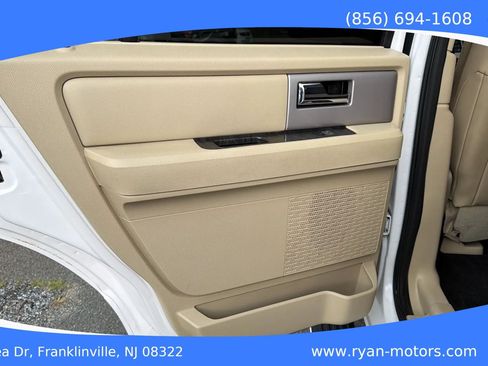Used 2017 Ford Expedition Limited w/ Equipment Group 301A AWD/4WD image 26