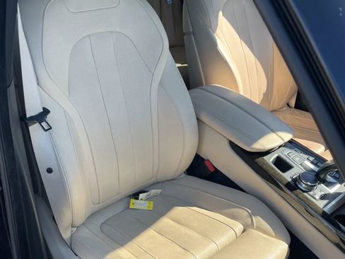 Used 2018 BMW X5 xDrive40e image 10