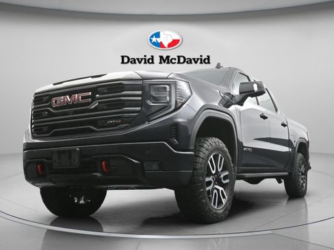 Used 2022 GMC Sierra 1500 AT4 w/ AT4 Premium Package AWD/4WD image 29