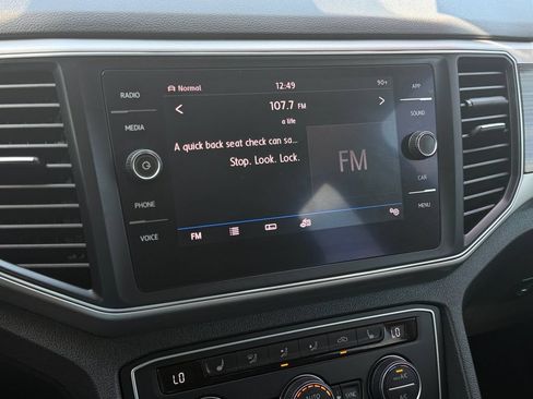 Used 2019 Volkswagen Atlas SE AWD/4WD image 24