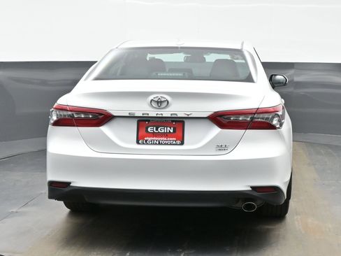 Used 2023 Toyota Camry XLE image 5