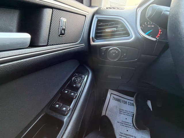 Used 2017 Ford Edge SEL FWD image 26