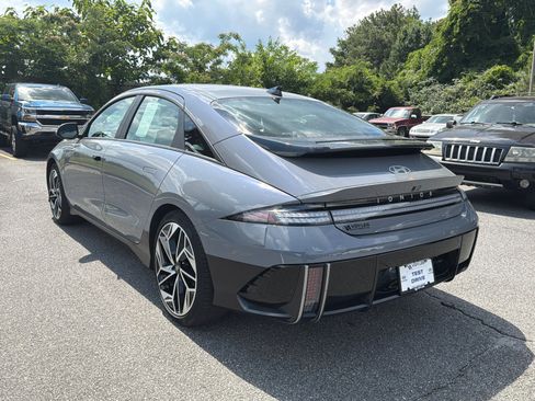 Used 2024 Hyundai Ioniq 6 SEL RWD image 9