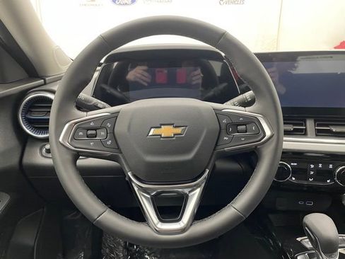 New 2026 Chevrolet Trax LT w/ Driver Confidence Package FWD image 10