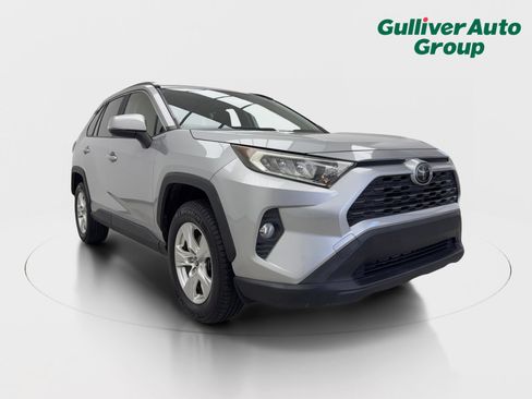 Used 2019 Toyota RAV4 XLE FWD image 13