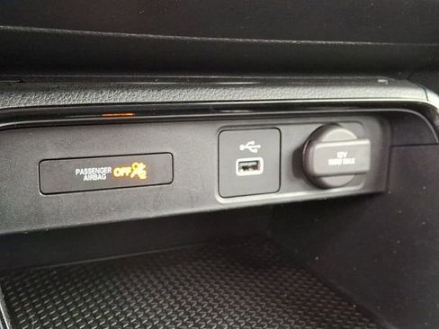 Used 2023 Honda CR-V LX image 24