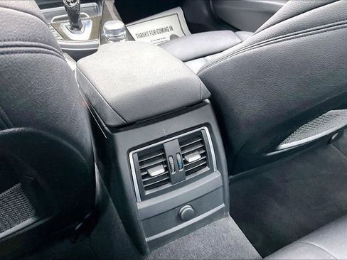 Used 2017 BMW 330i xDrive 330i xDrive Sedan 4D image 30