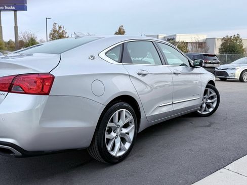 Used 2016 Chevrolet Impala LTZ FWD image 2